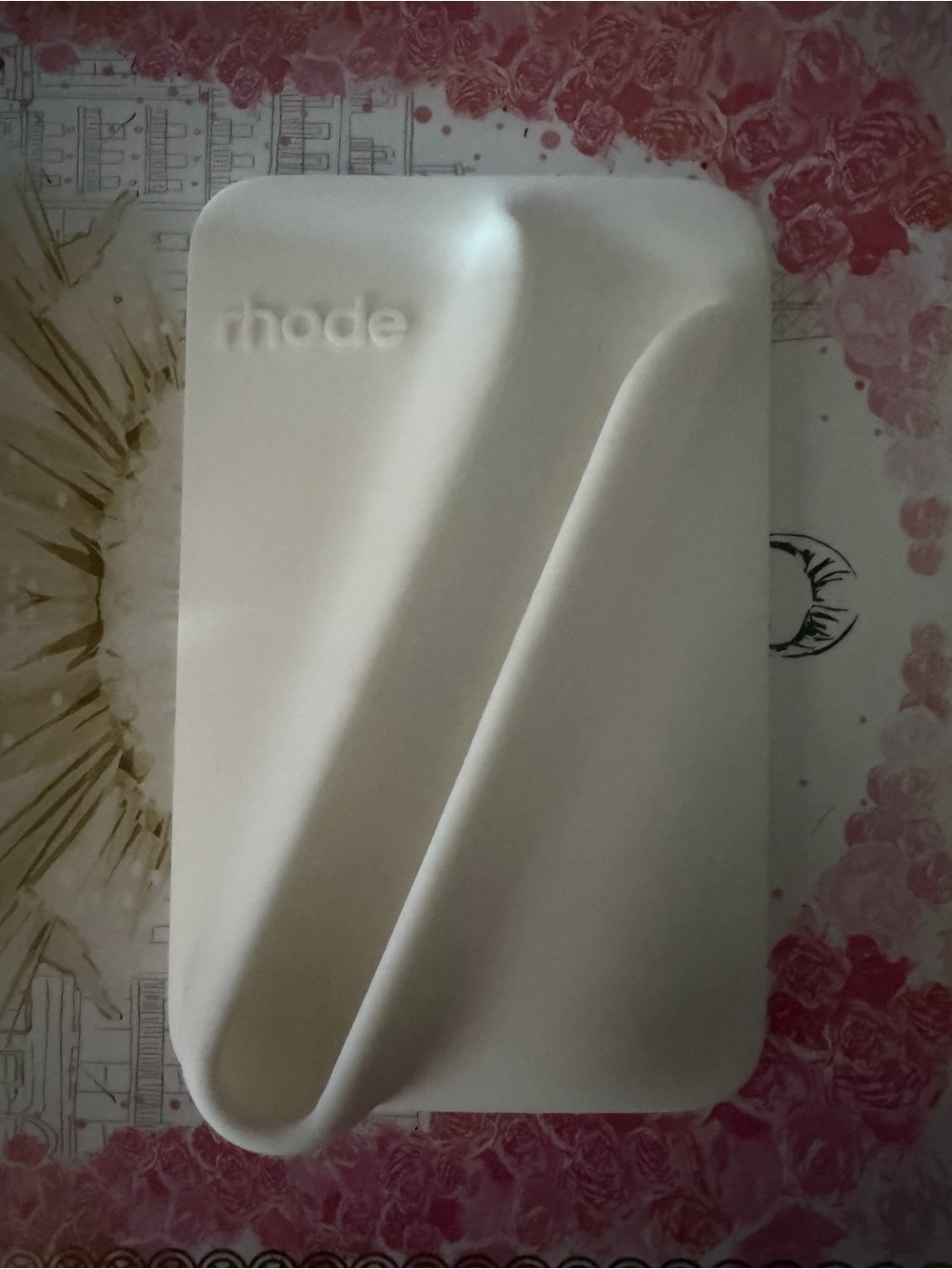 RHODE SNAP ON WHITE LIP CASE (LIKE NEW)